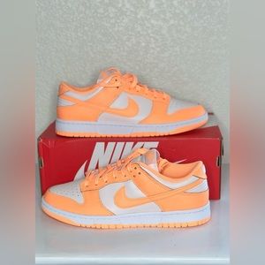 Nike Dunk Low Peach Cream Women's Size 11 No Lid